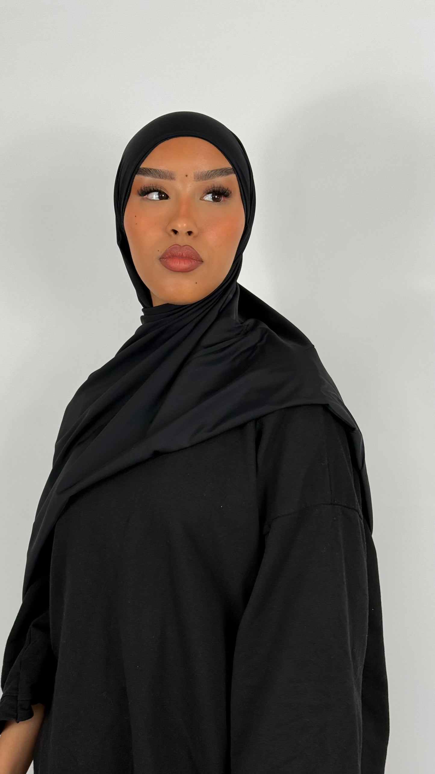 HIJAB JERSEY ÉLASTIQUE [NOIR]